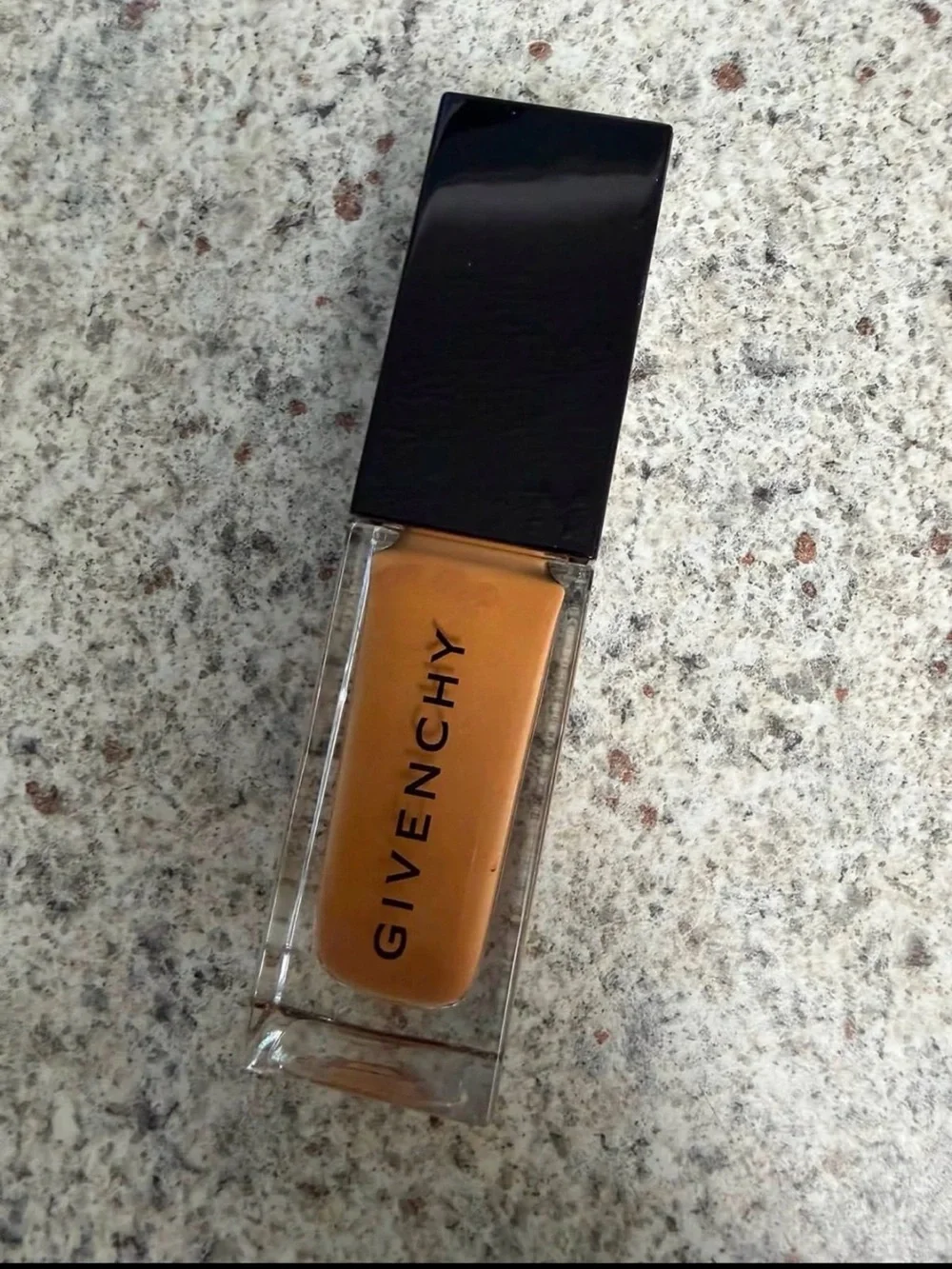 Givenchy Prisme Libre Skin-Caring Glow Foundation - shade 5-N345